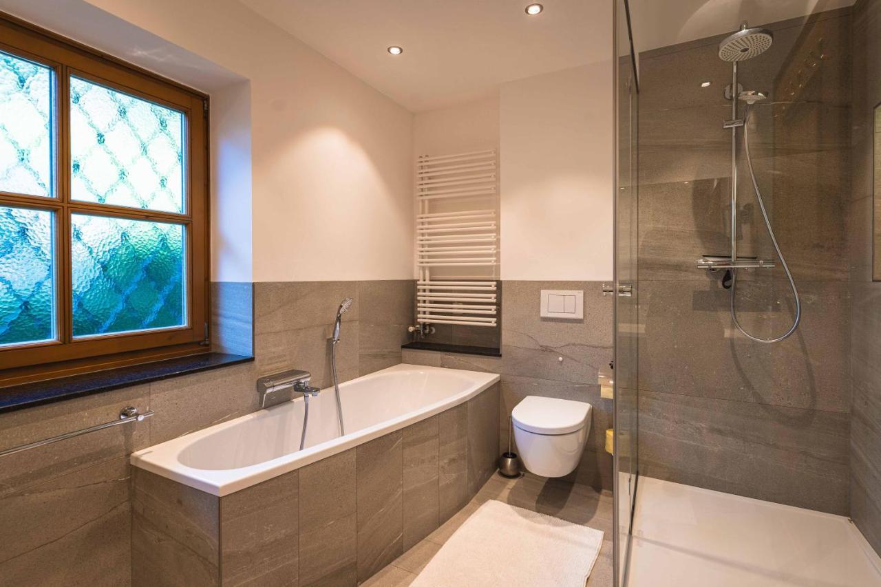 Chalet Crown Of The Alps By We Rent Zell am See Exteriör bild