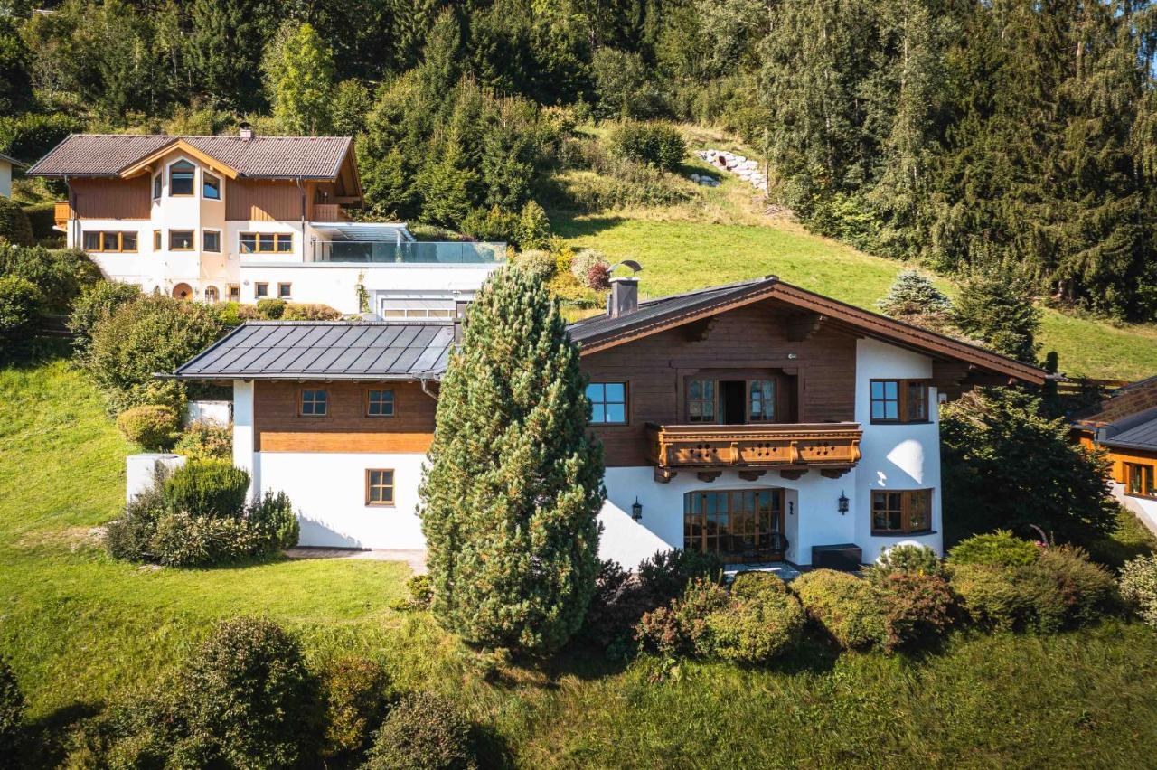 Chalet Crown Of The Alps By We Rent Zell am See Exteriör bild